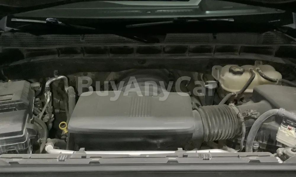 Vehicle photo 5