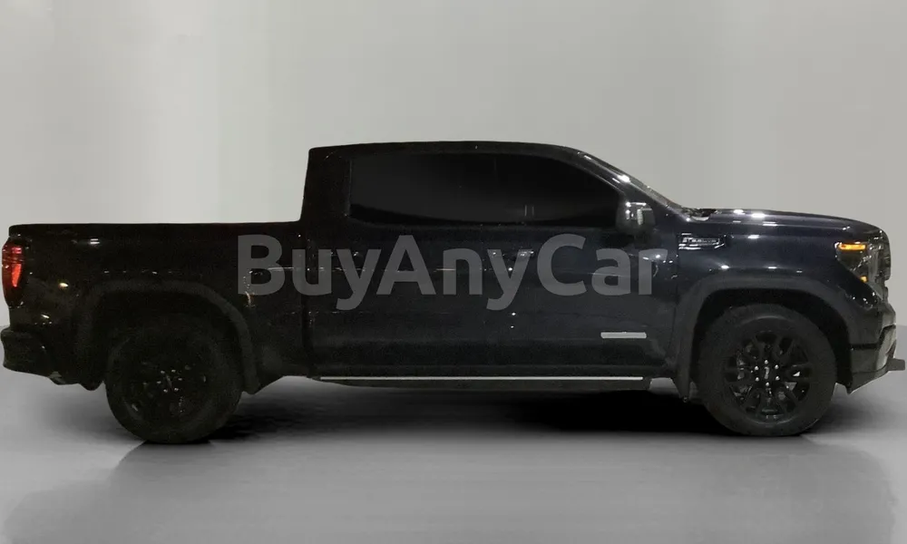 Vehicle photo 3