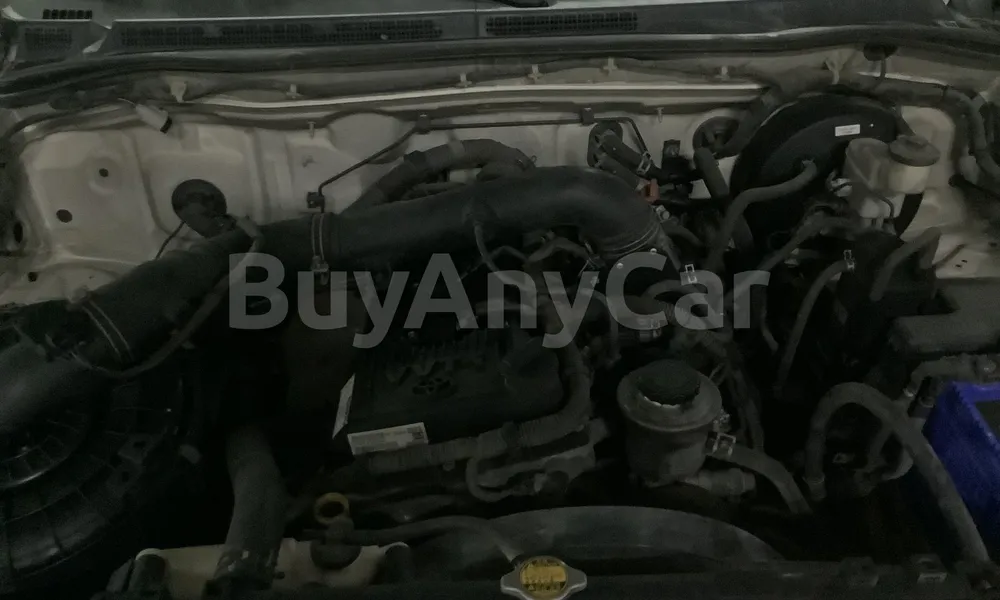 Vehicle photo 8