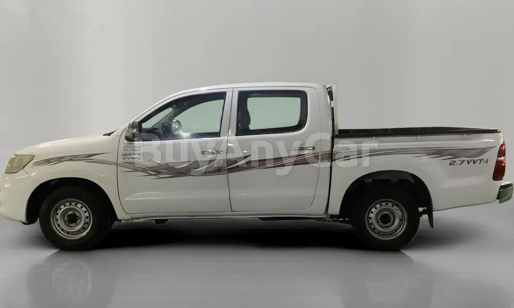 Vehicle photo 4