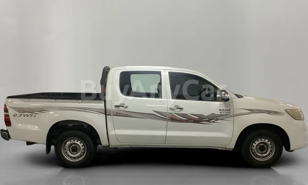 Vehicle photo 3