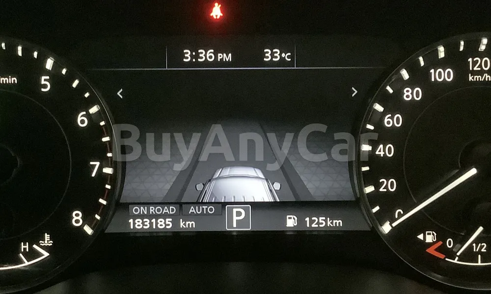 Vehicle photo 9