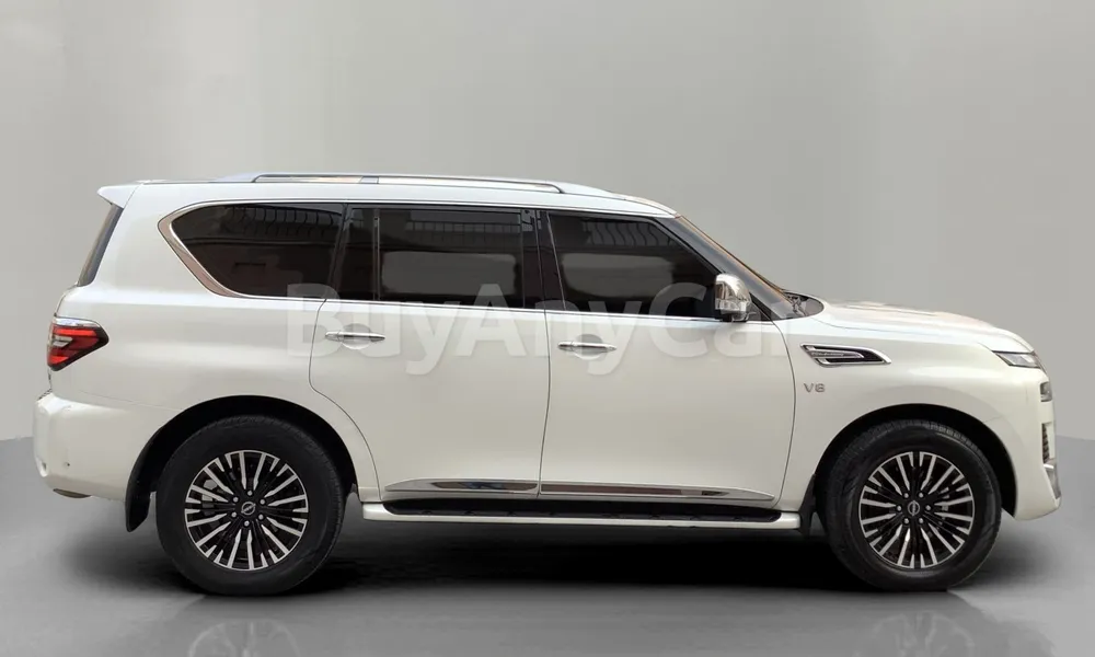 Vehicle photo 4