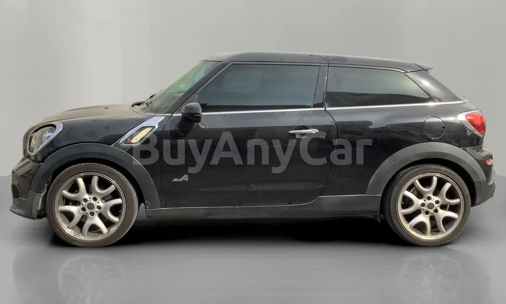 Vehicle photo 4