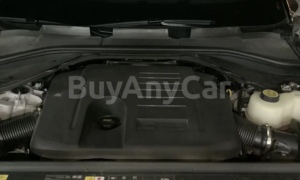 Vehicle photo 6