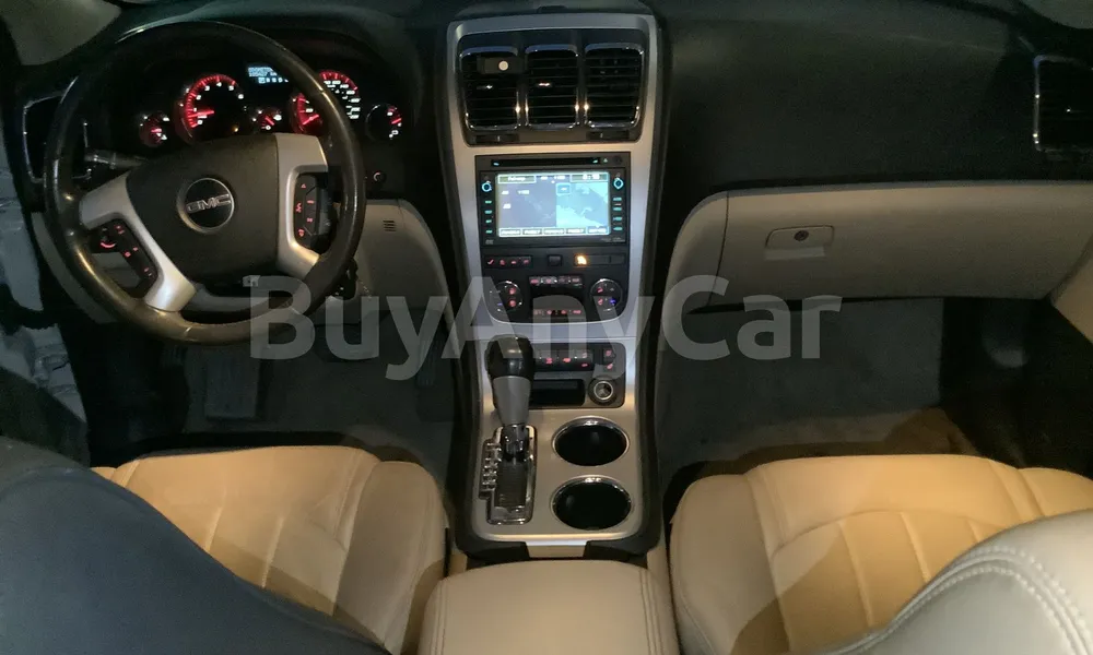 Vehicle photo 9