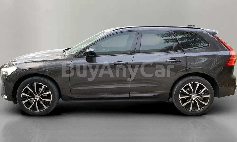 Vehicle photo 4
