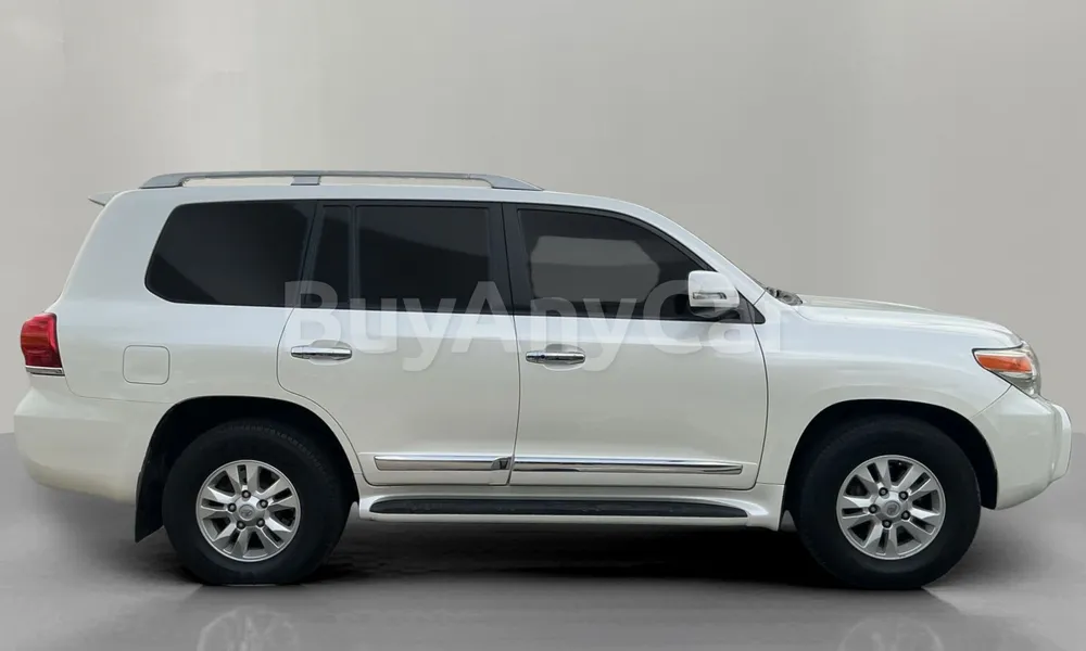 Vehicle photo 5