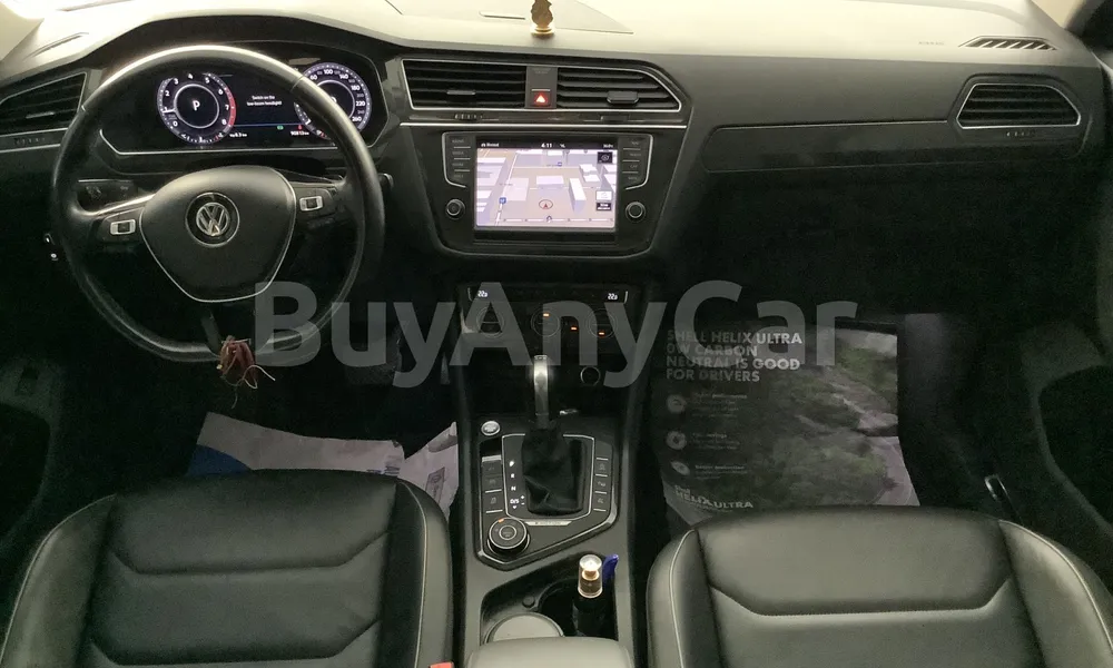 Vehicle photo 9