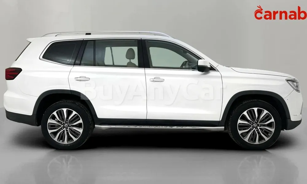 Vehicle photo 3
