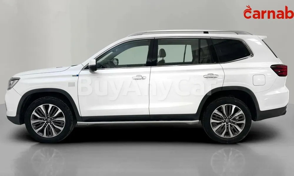 Vehicle photo 5
