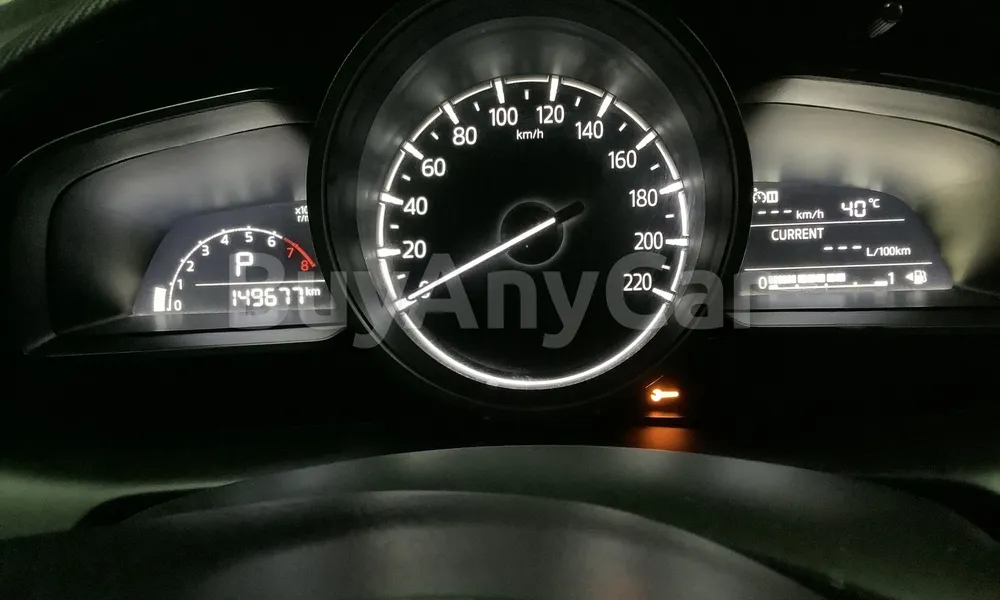 Vehicle photo 6