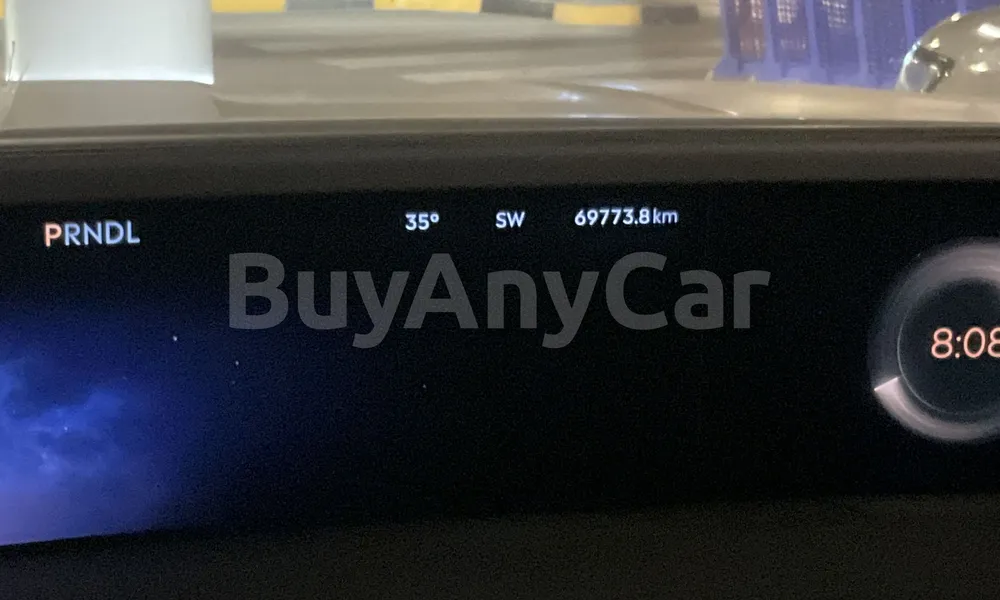 Vehicle photo 7