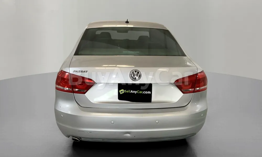 Vehicle photo 2