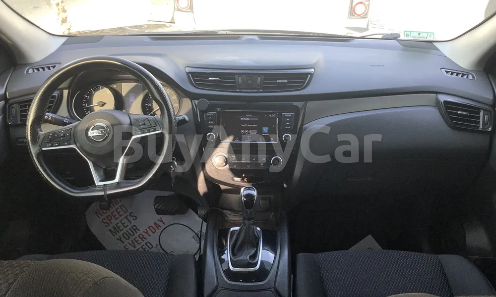 Vehicle photo 8