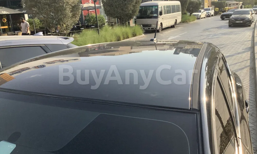 Vehicle photo 5