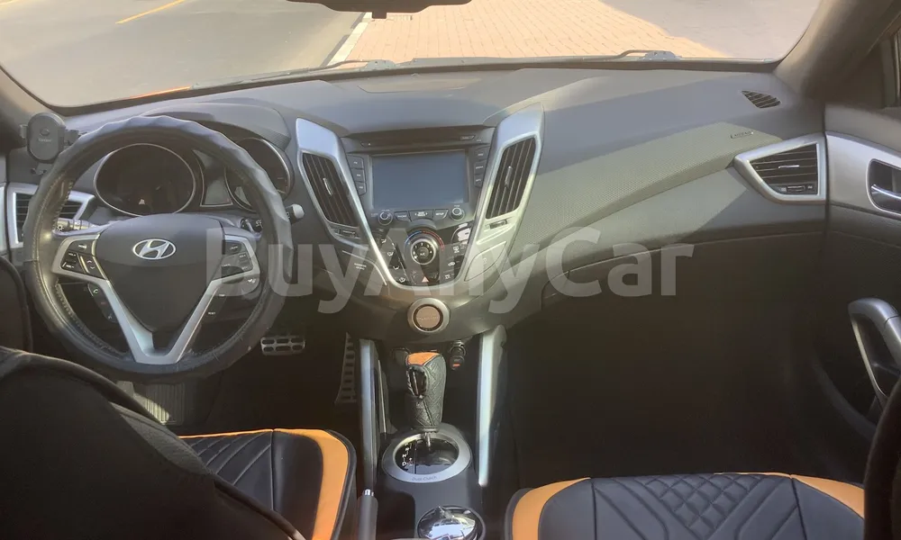 Vehicle photo 9