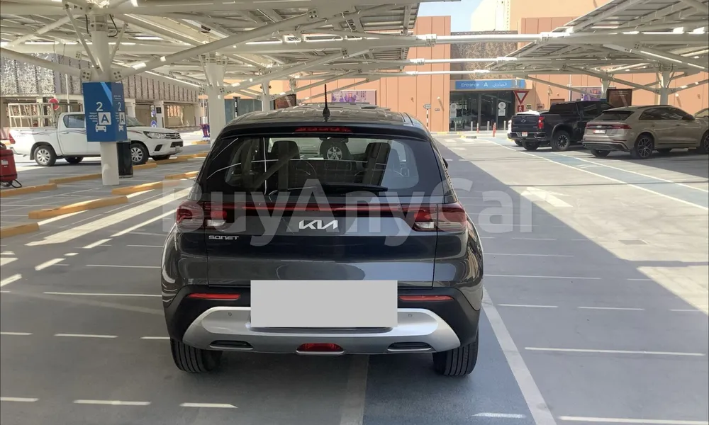 Vehicle photo 2