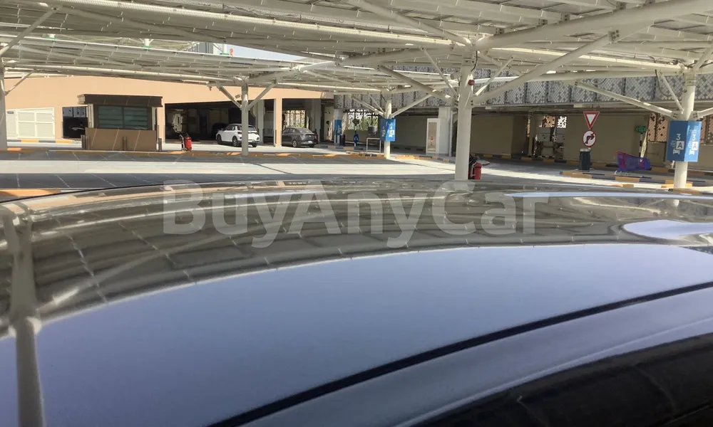 Vehicle photo 5