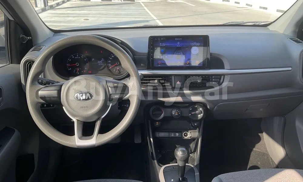 Vehicle photo 8