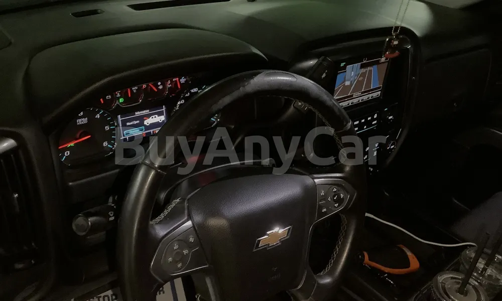 Vehicle photo 8