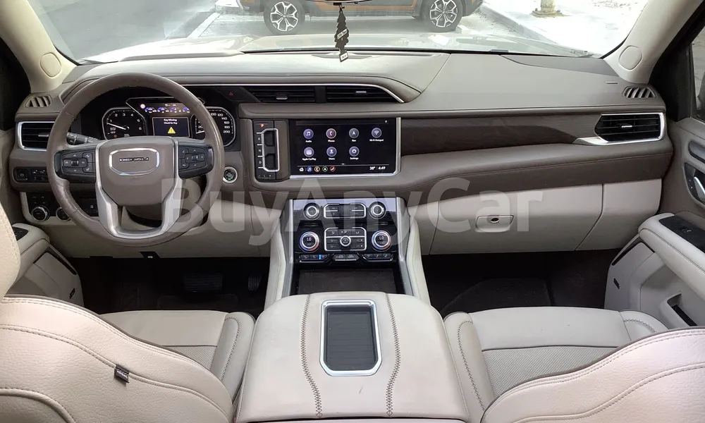 Vehicle photo 9