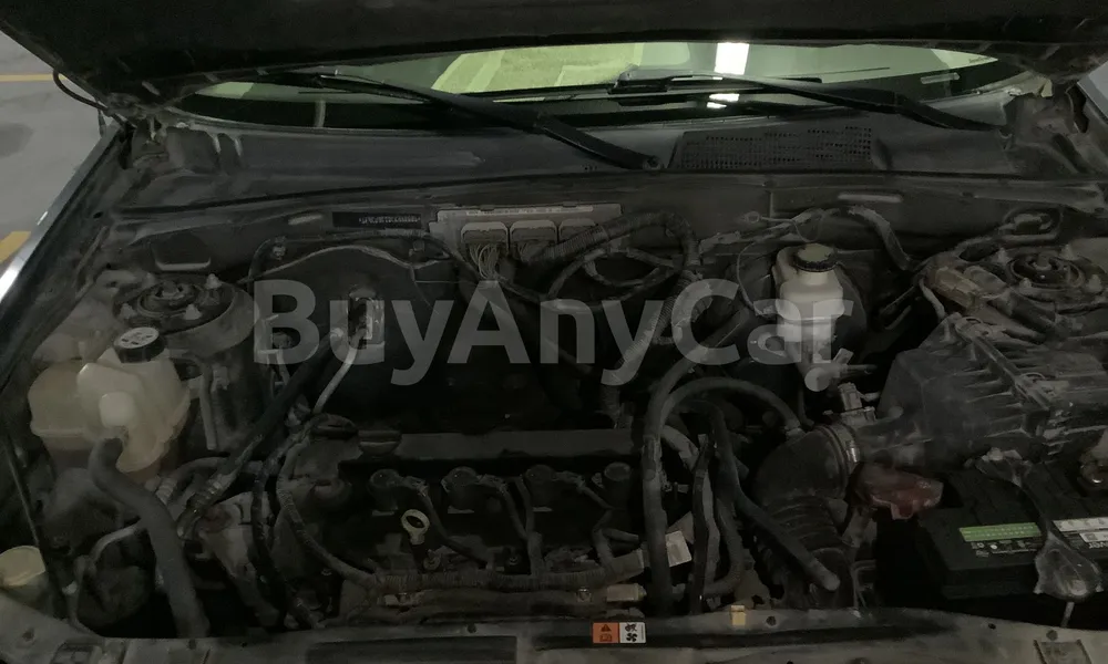 Vehicle photo 7