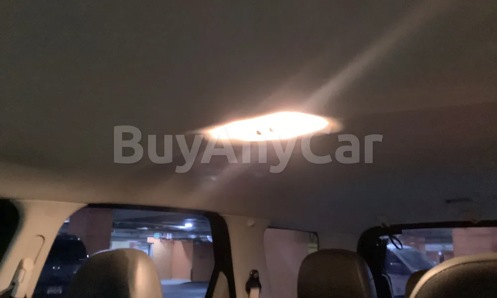 Vehicle photo 9