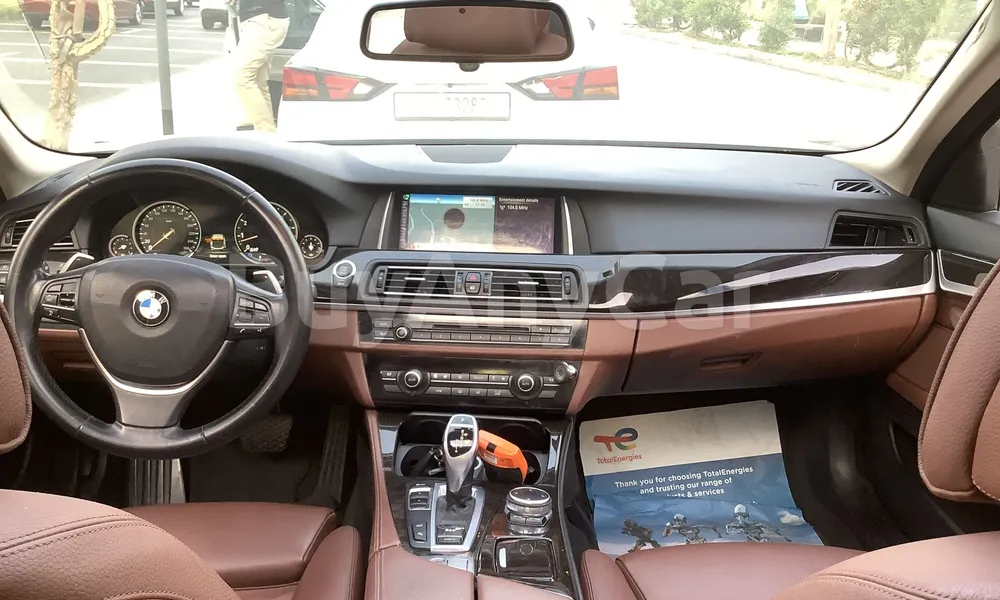 Vehicle photo 8