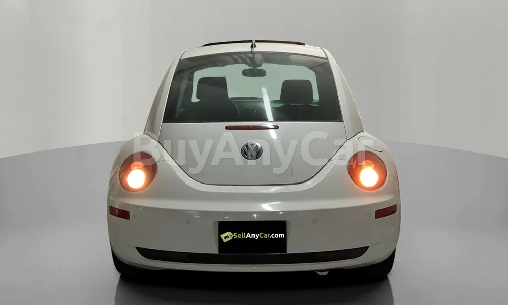 Vehicle photo 2