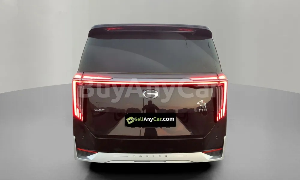 Vehicle photo 2