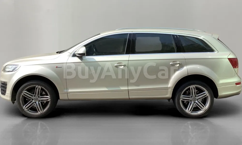 Vehicle photo 4