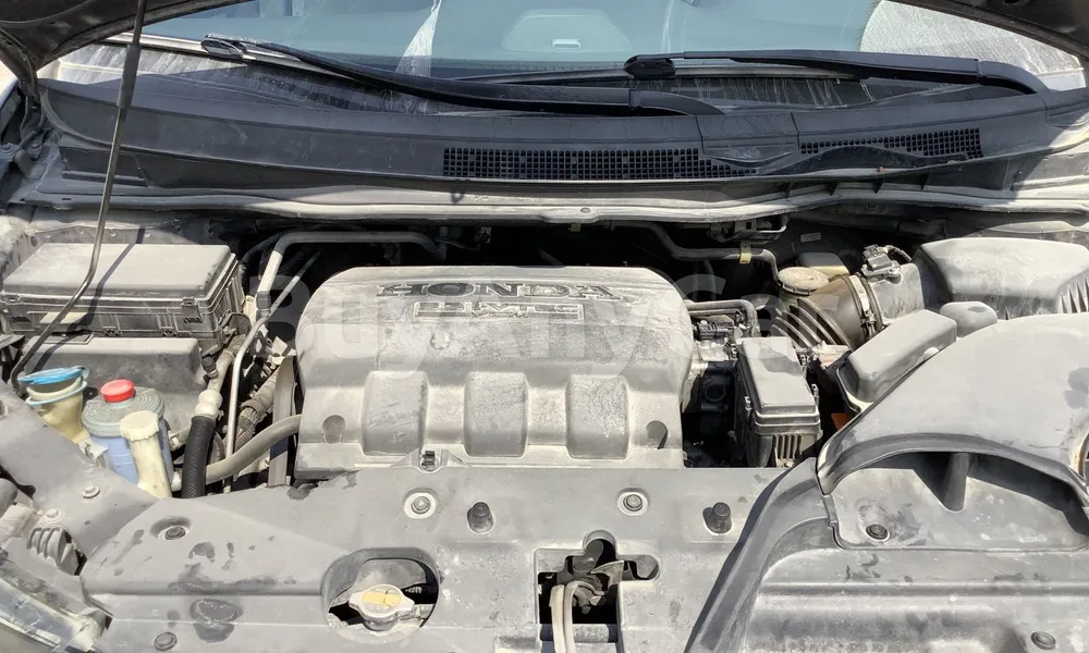 Vehicle photo 6
