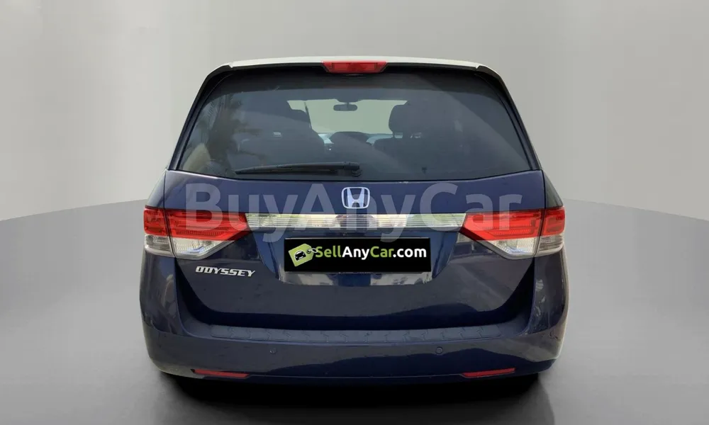 Vehicle photo 2