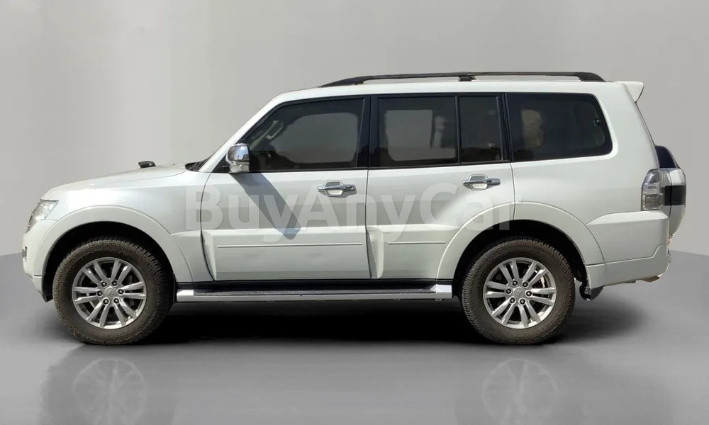 Vehicle photo 4