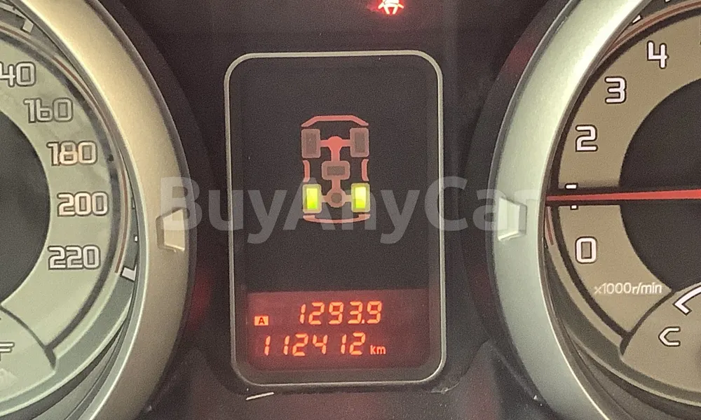 Vehicle photo 7