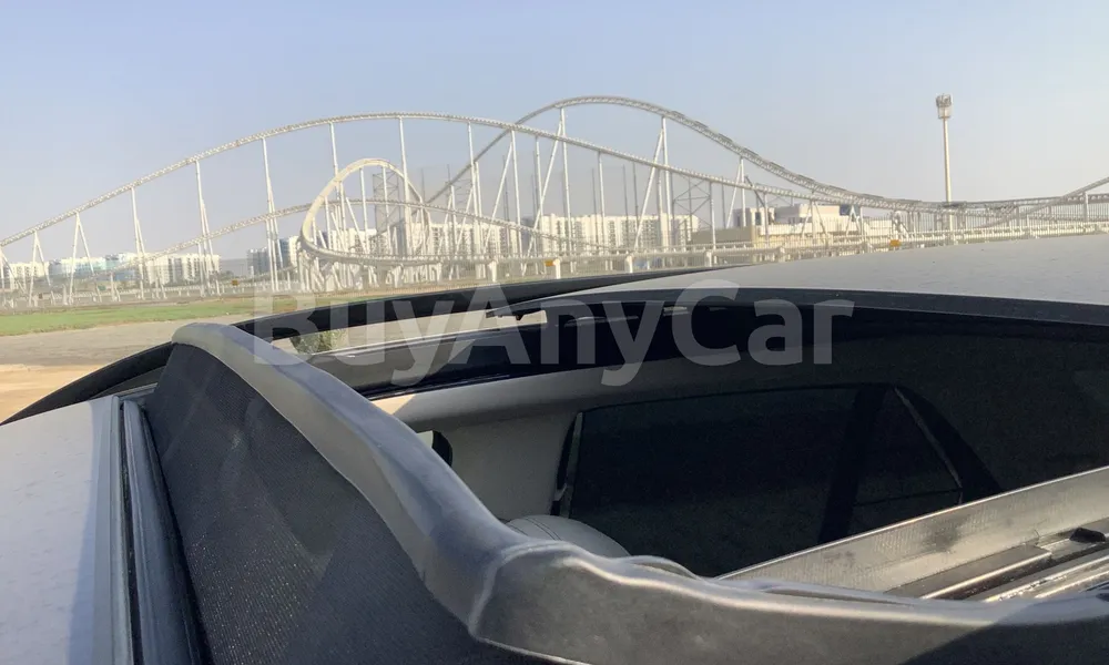 Vehicle photo 5