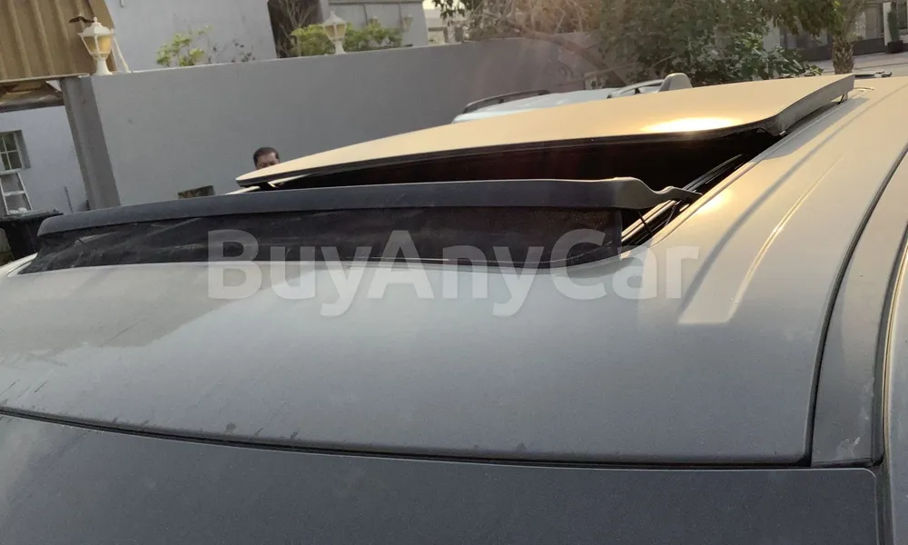Vehicle photo 9