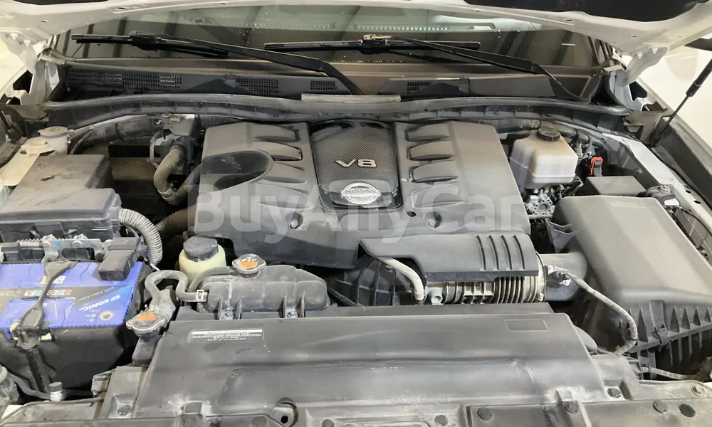 Vehicle photo 6