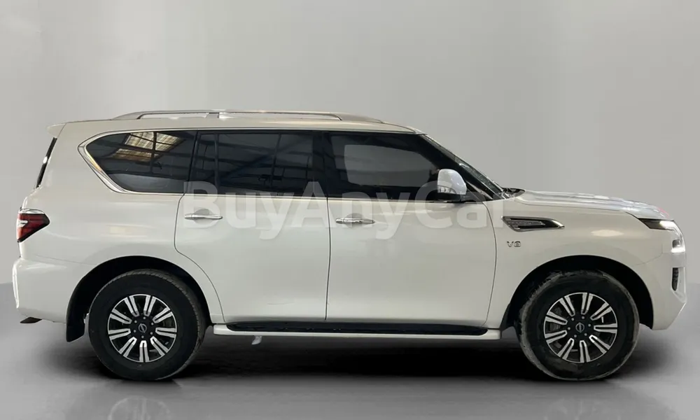 Vehicle photo 3