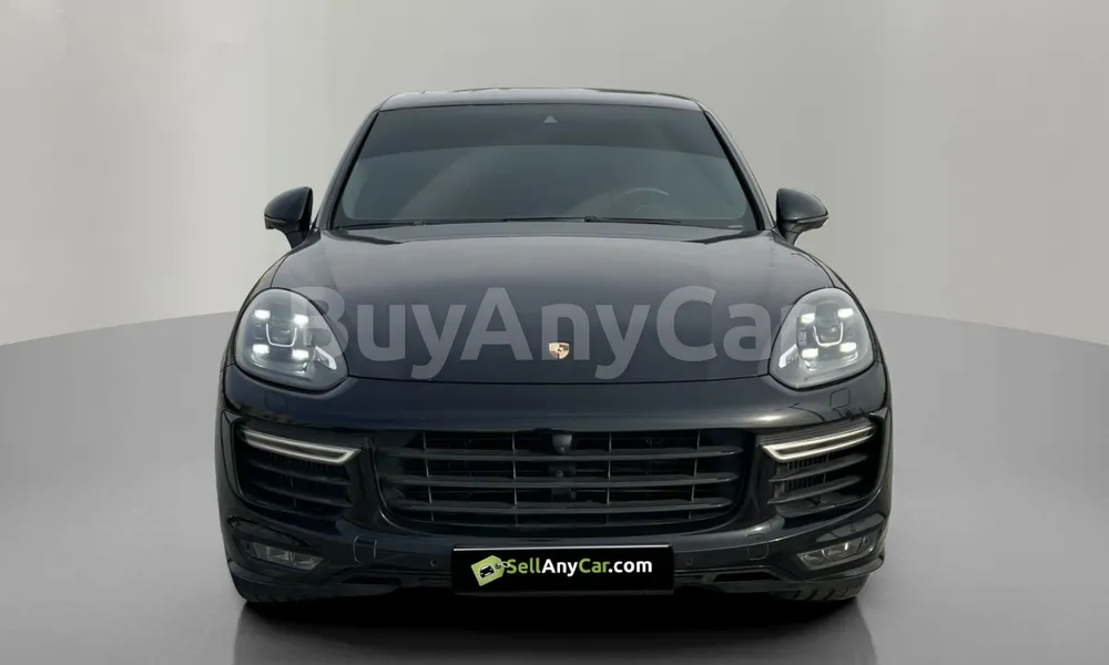 Vehicle photo 2