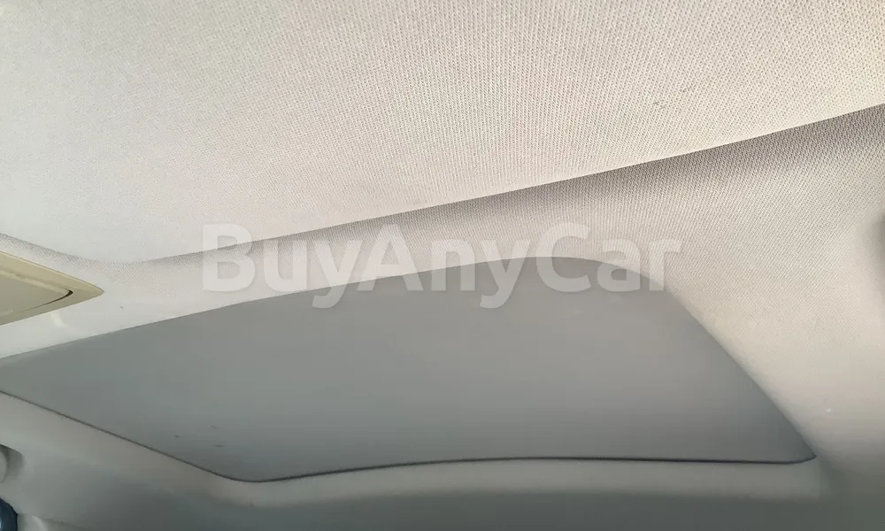 Vehicle photo 8