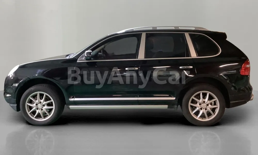 Vehicle photo 4