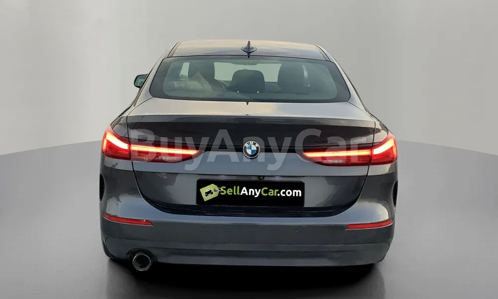 Vehicle photo 2
