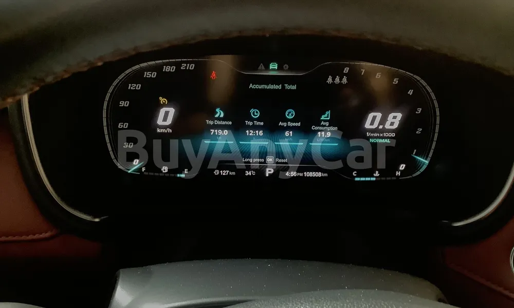 Vehicle photo 7