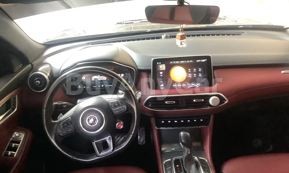Vehicle photo 8