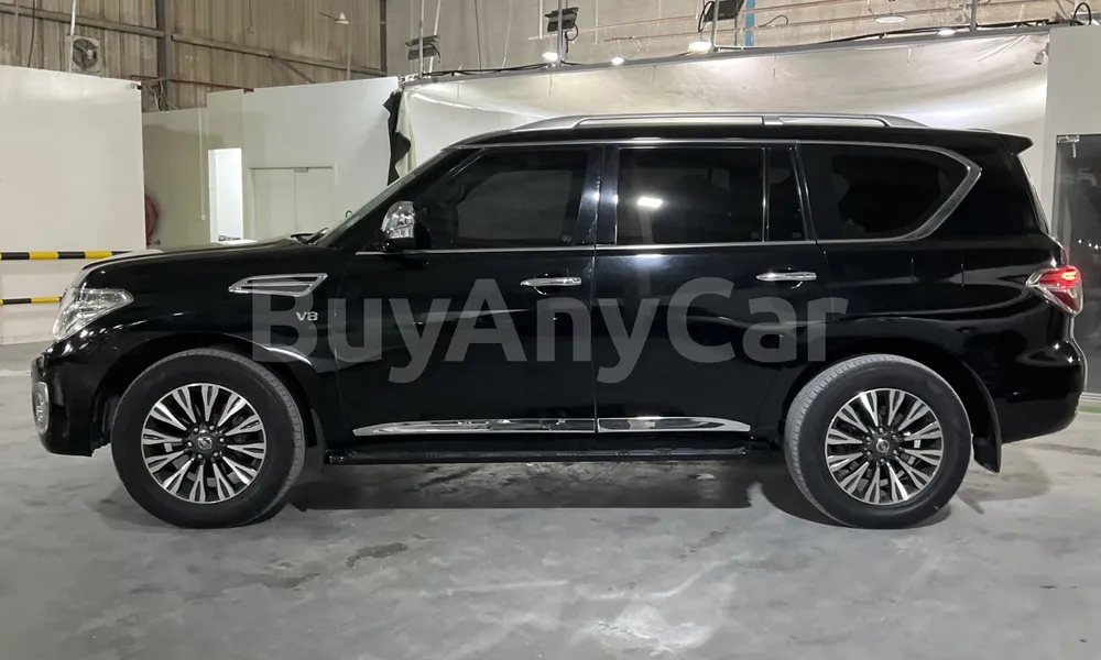 Vehicle photo 3