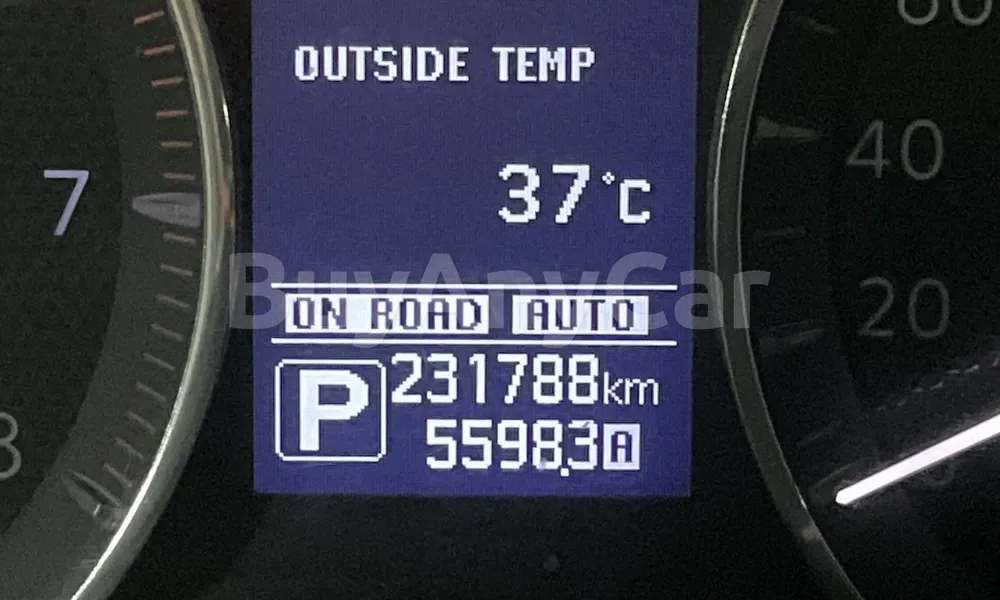 Vehicle photo 7