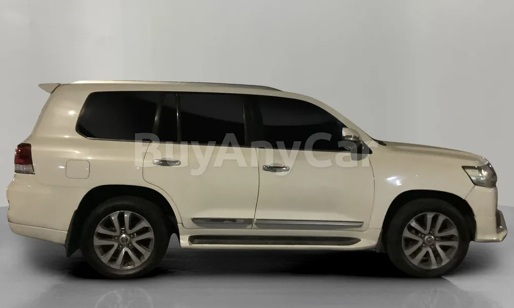 Vehicle photo 3