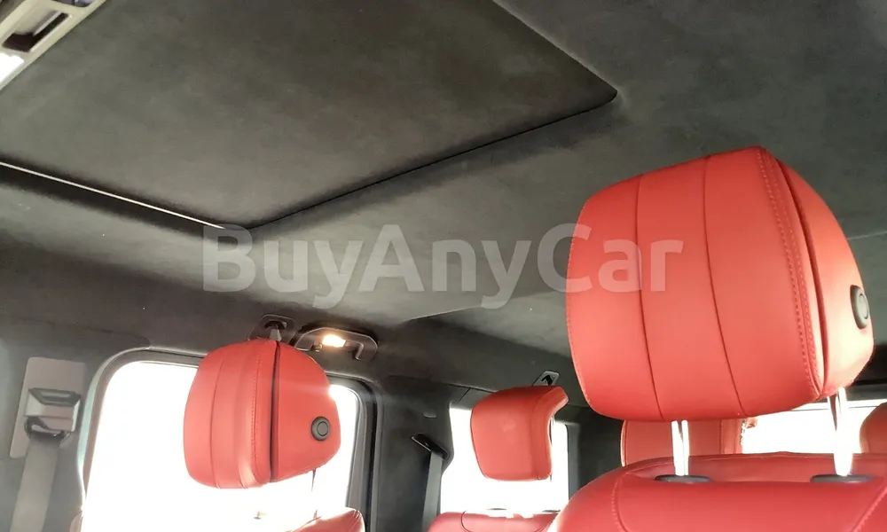 Vehicle photo 9